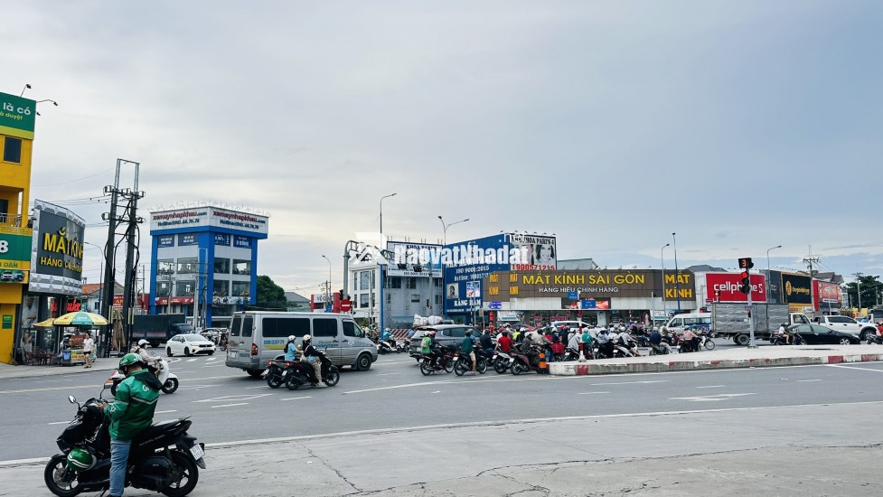 CƠ HỘI ĐẦU TƯ, NHÀ 132M², NGANG 5M, MẶT TIỀN KINH DOANH SẦM UẤT, BÌNH HÒA, CHỈ 5.6 TỶ